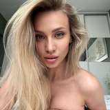 elyse_95 from onlyfans