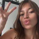 iris.hills from onlyfans